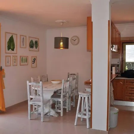 Cisnes Encantadora Casa Con Jardin Y Estudio Vista Al Mar